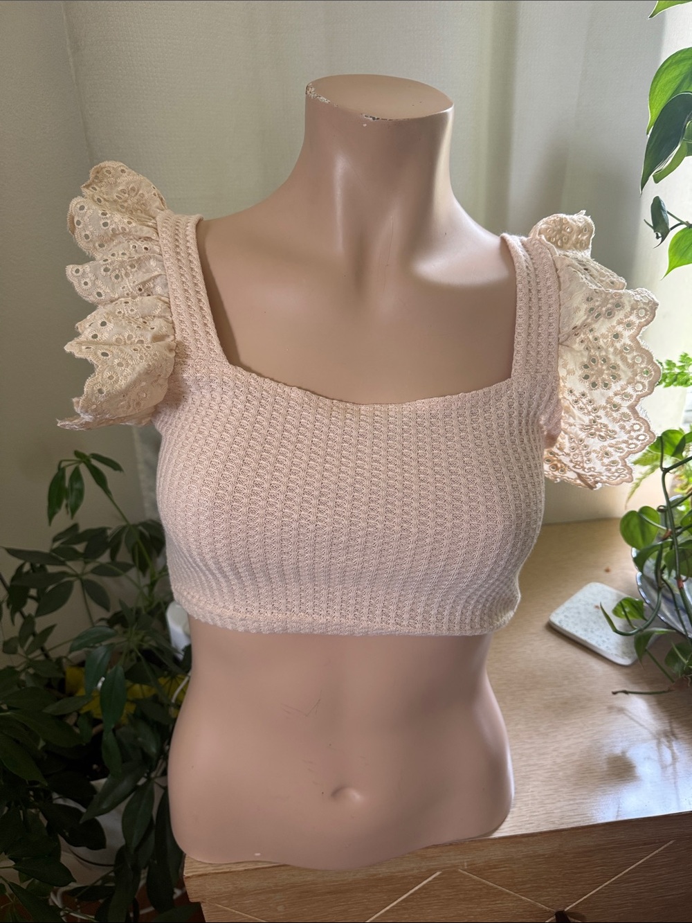 Delicate Cream Lace Sleeve Knit Crop Top